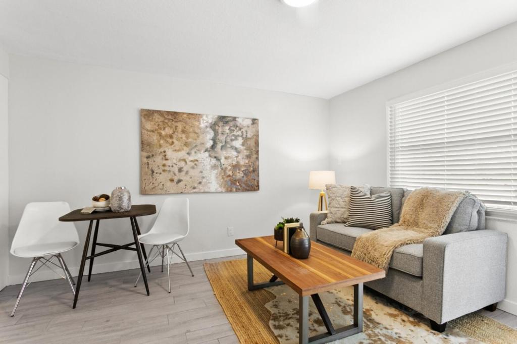 University Serenity Suites Tampa Eksteriør billede