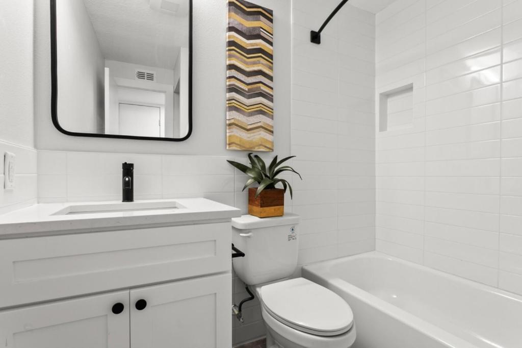 University Serenity Suites Tampa Eksteriør billede