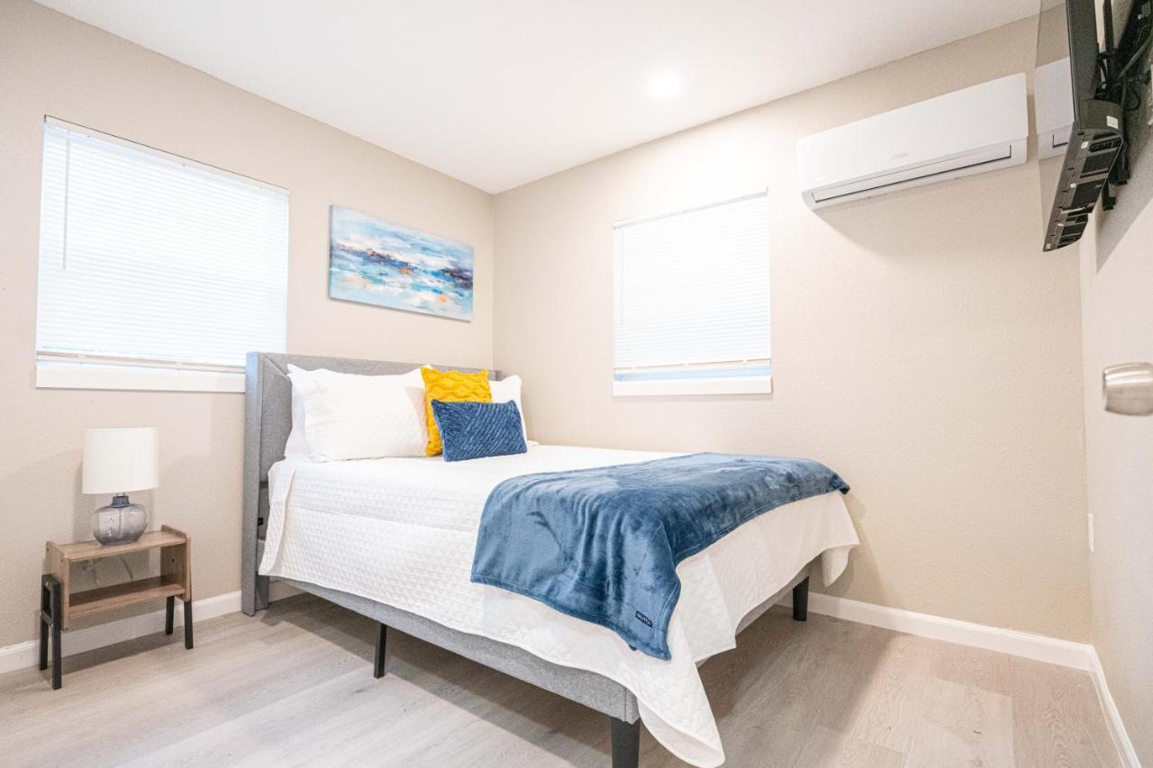 University Serenity Suites Tampa Eksteriør billede