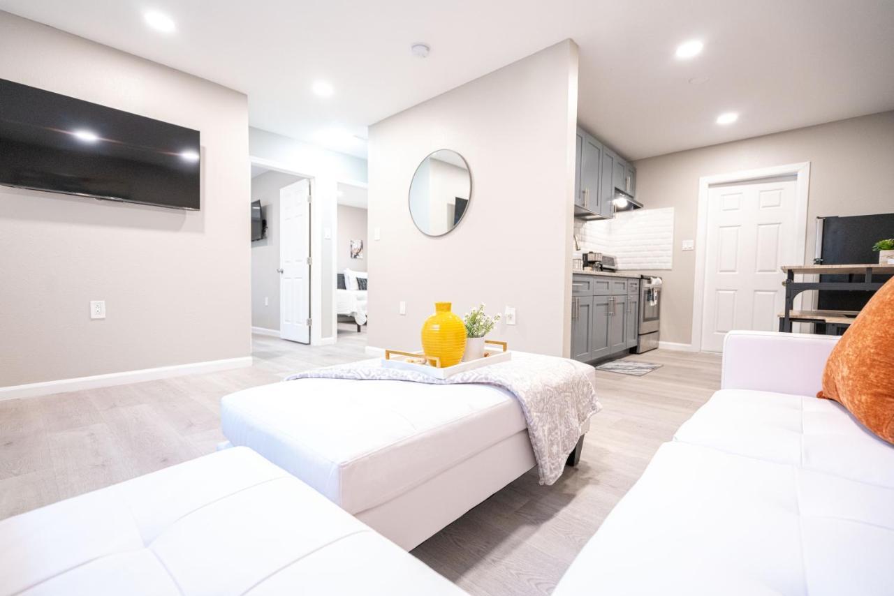 University Serenity Suites Tampa Eksteriør billede