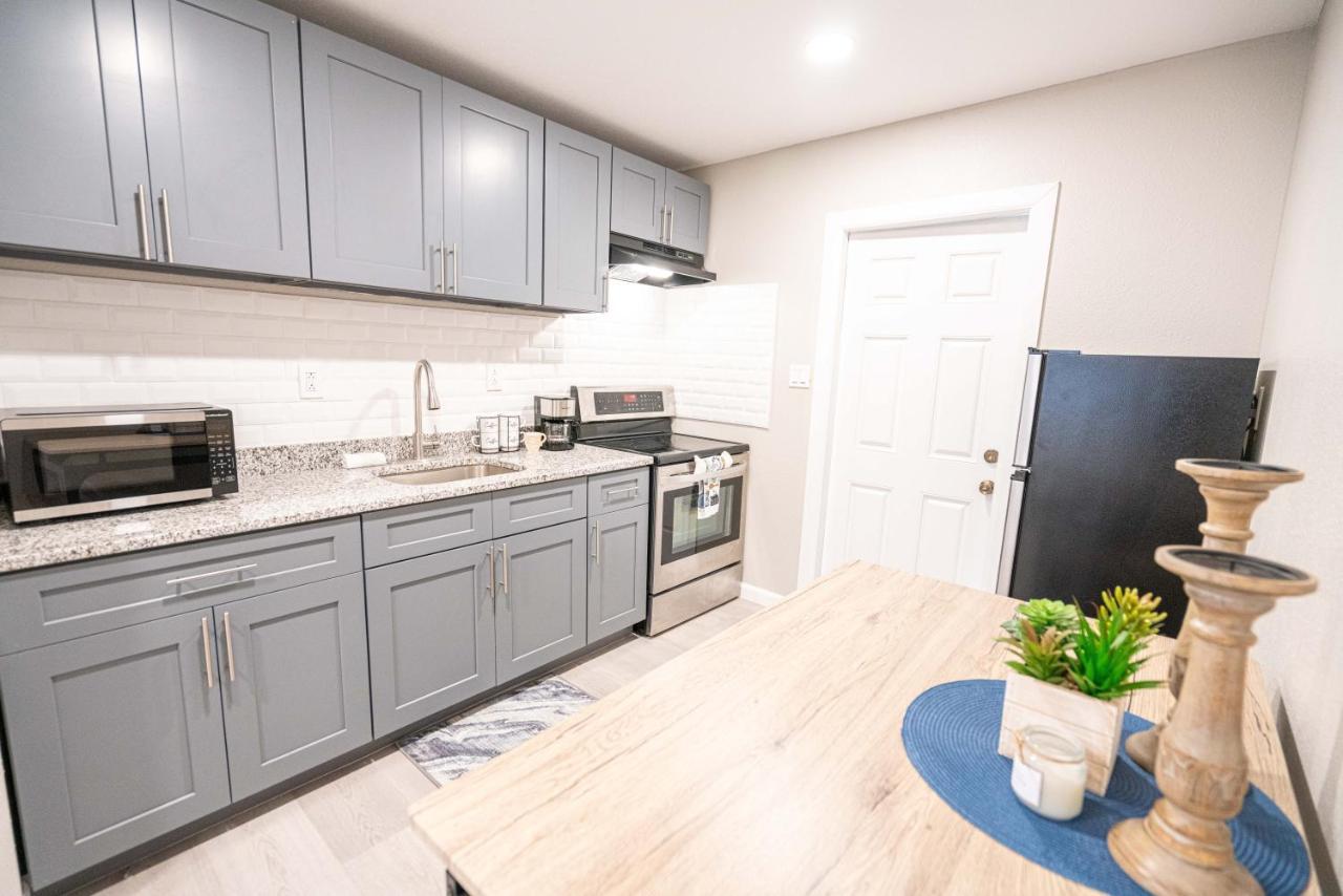 University Serenity Suites Tampa Eksteriør billede