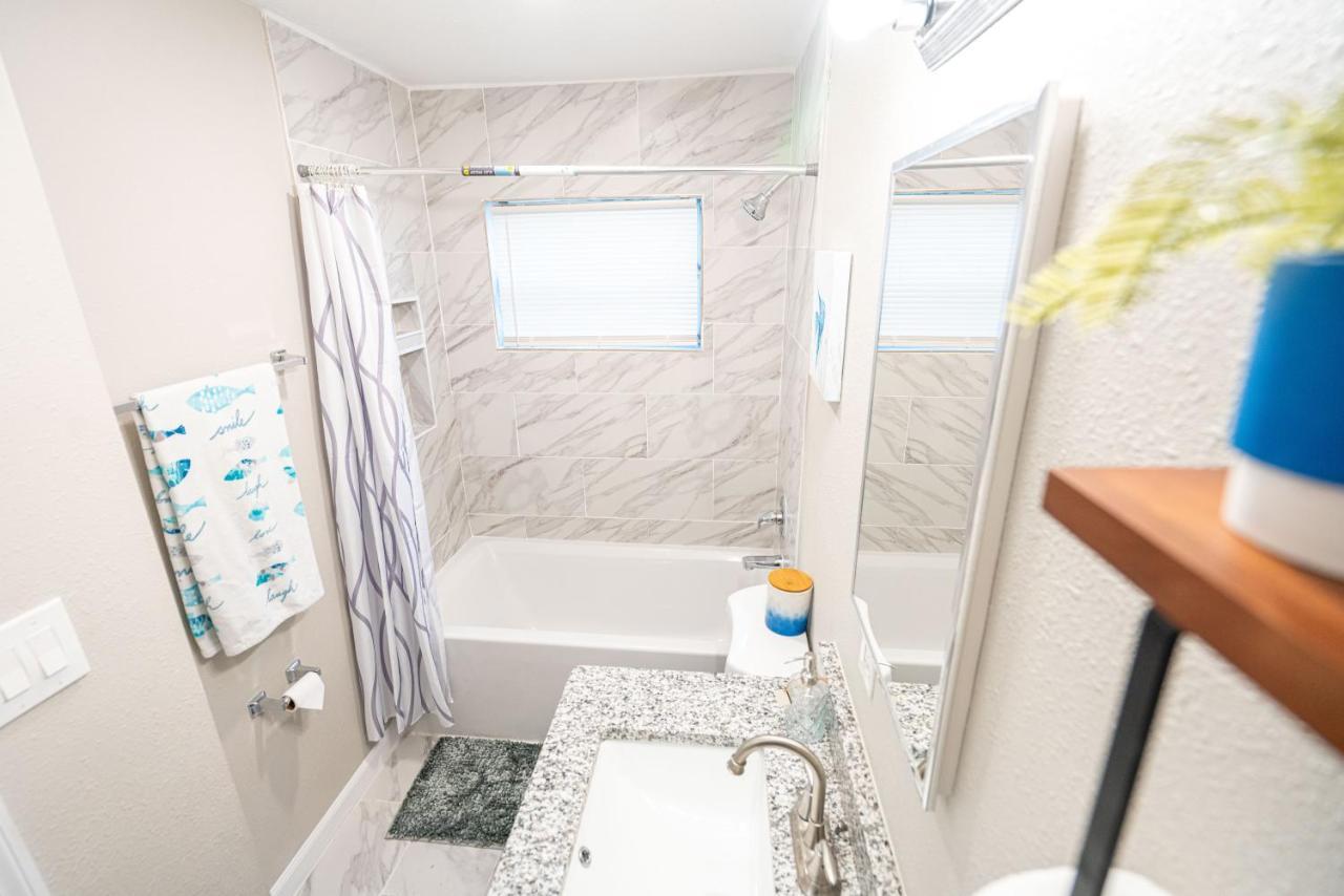 University Serenity Suites Tampa Eksteriør billede