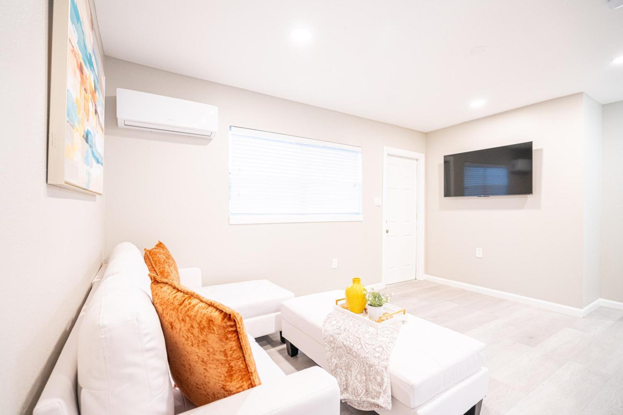 University Serenity Suites Tampa Eksteriør billede