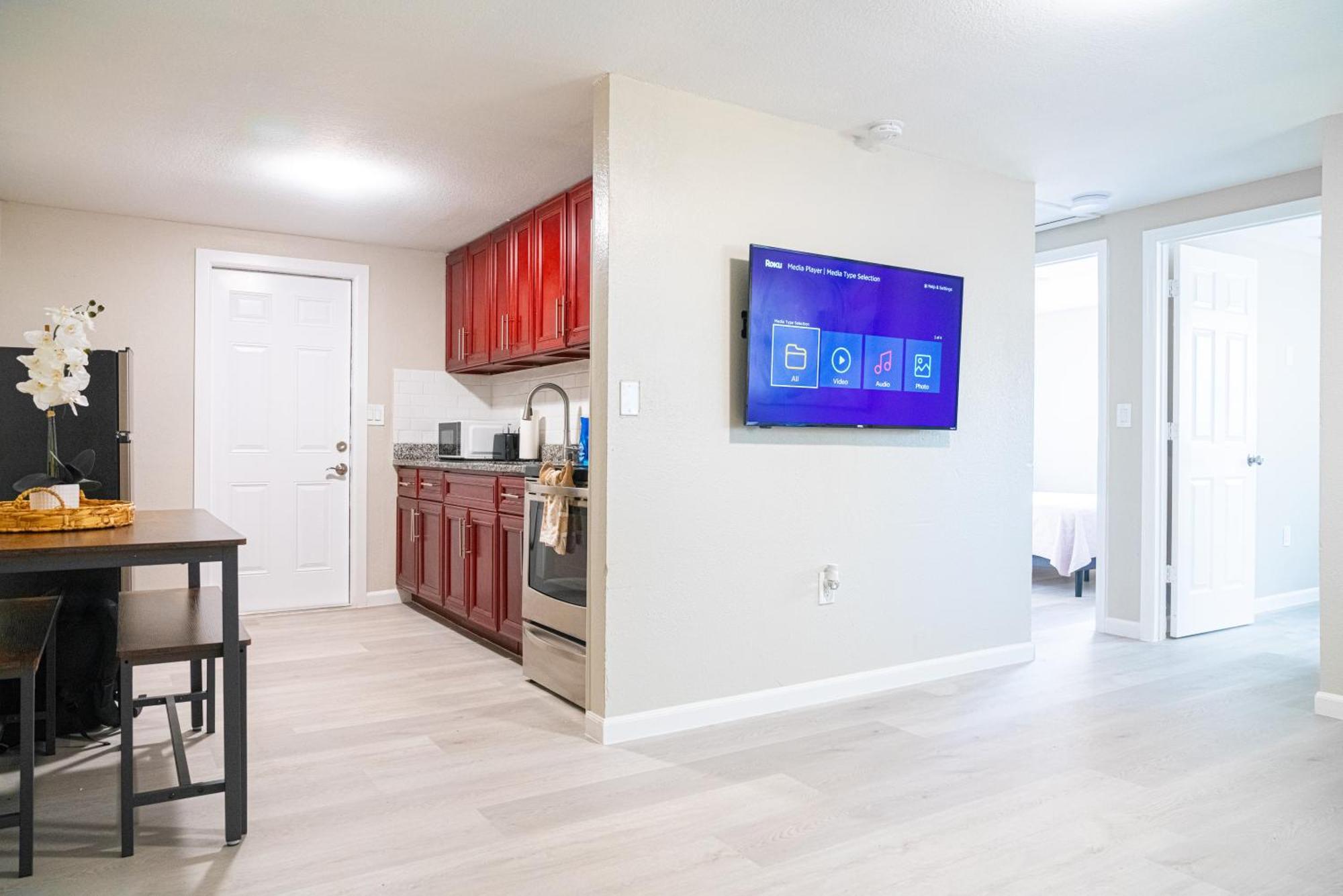 University Serenity Suites Tampa Eksteriør billede